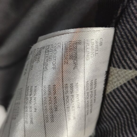 Volcom Stone Quilted Shirt Jacket Mens Black Snap Front Lightweight Puffer 600mm - Picture 11 of 16